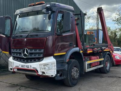 Mercedes Arocs1824  Ton Skip loader Arocs 1824 Skip Loader